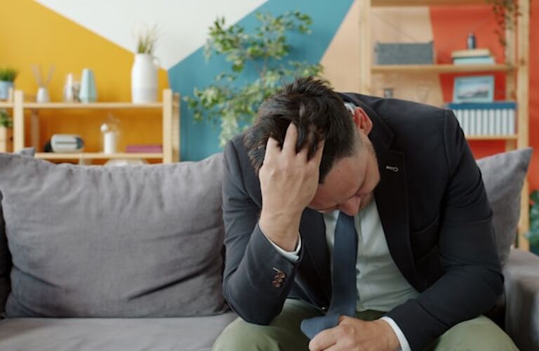 「最近、疲れやすい…」50代男性におすすめのパーソナルストレッチ｜トーンバイトーン銀座